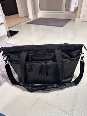 Lululemon duffle bag